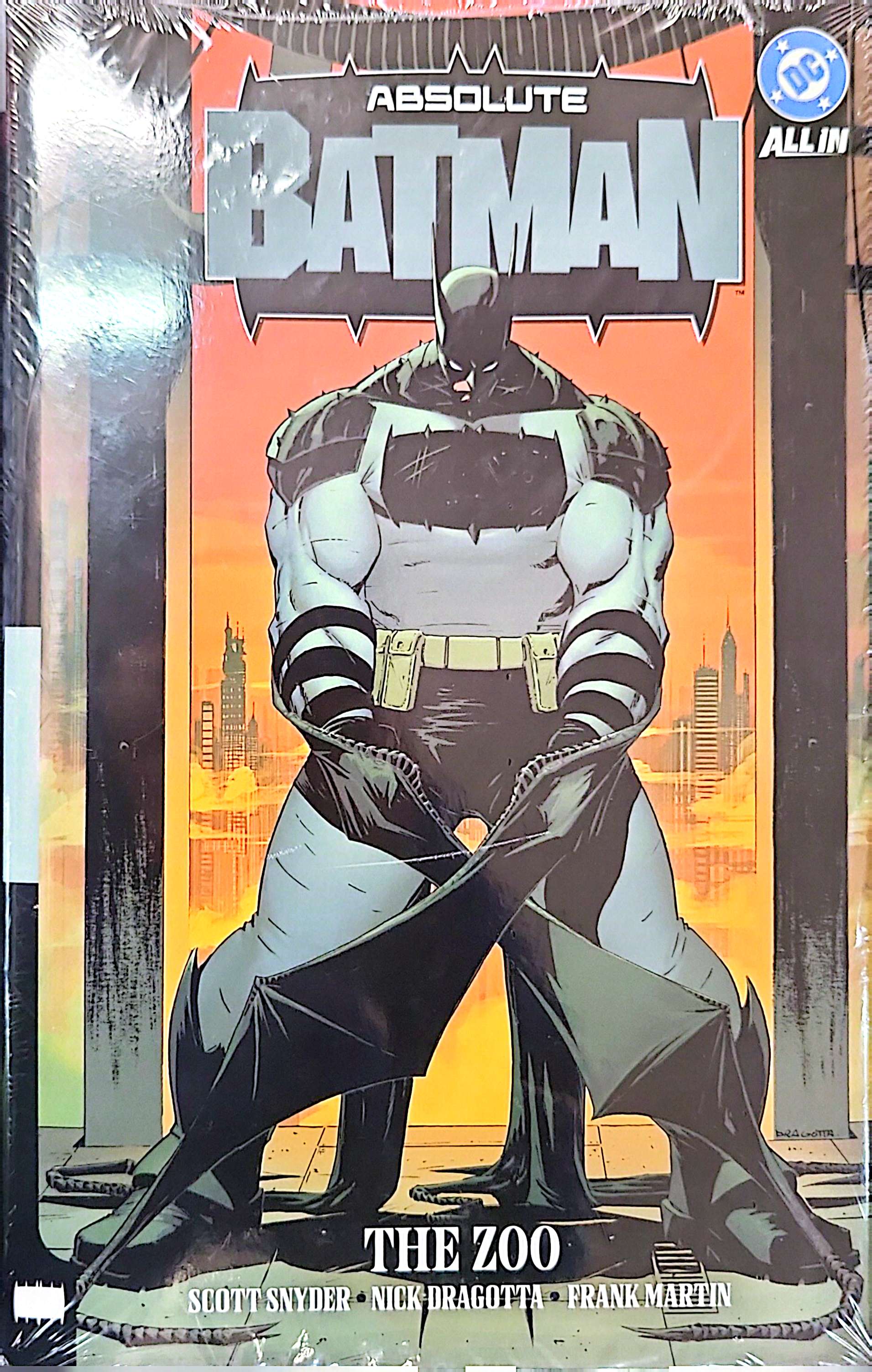 Absolute Batman Hardcover Vol 01 The Zoo - DAMAGED | BD Cosmos