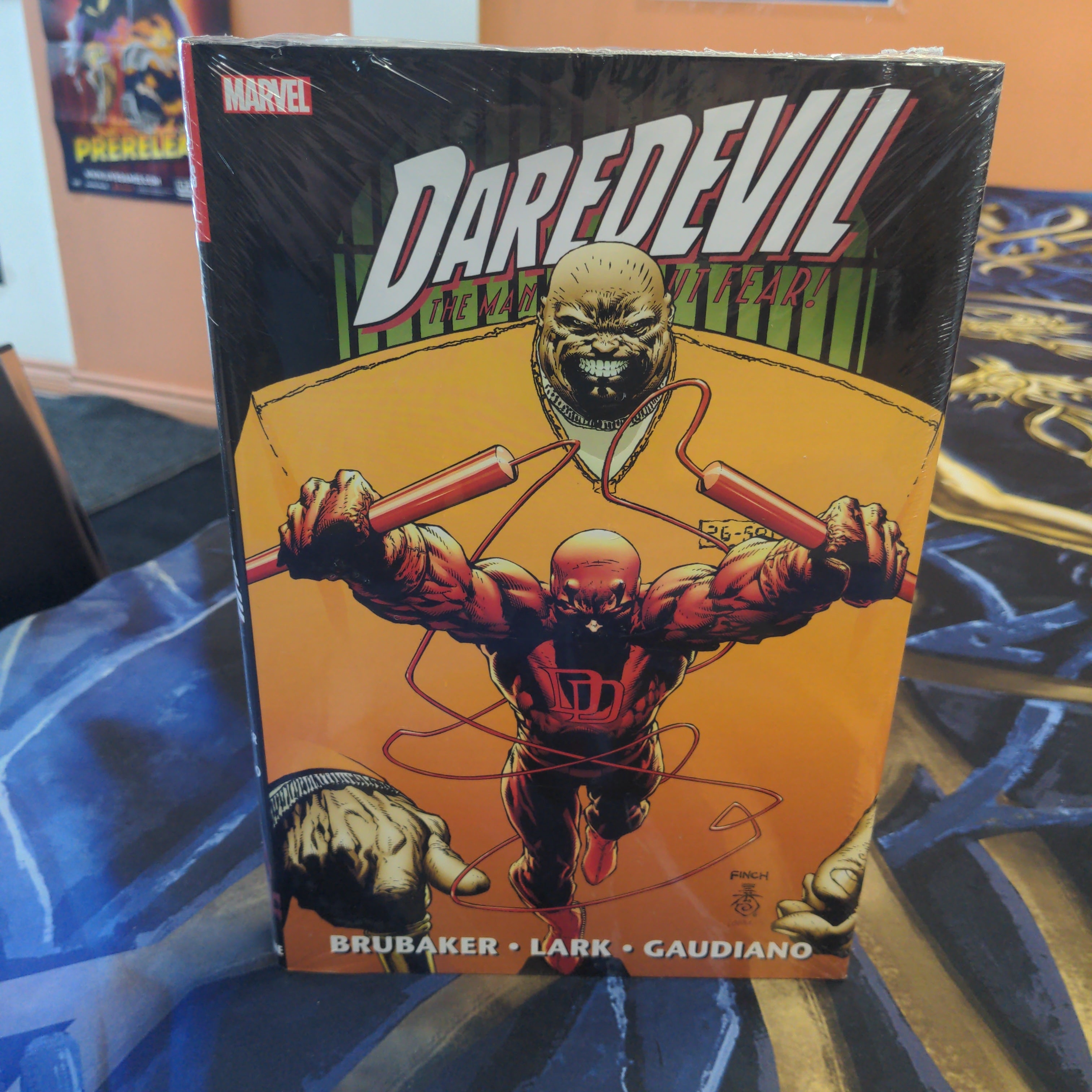 Daredevil Brubaker Lark Omnibus Hardcover Vol 1 Finch DM | BD Cosmos