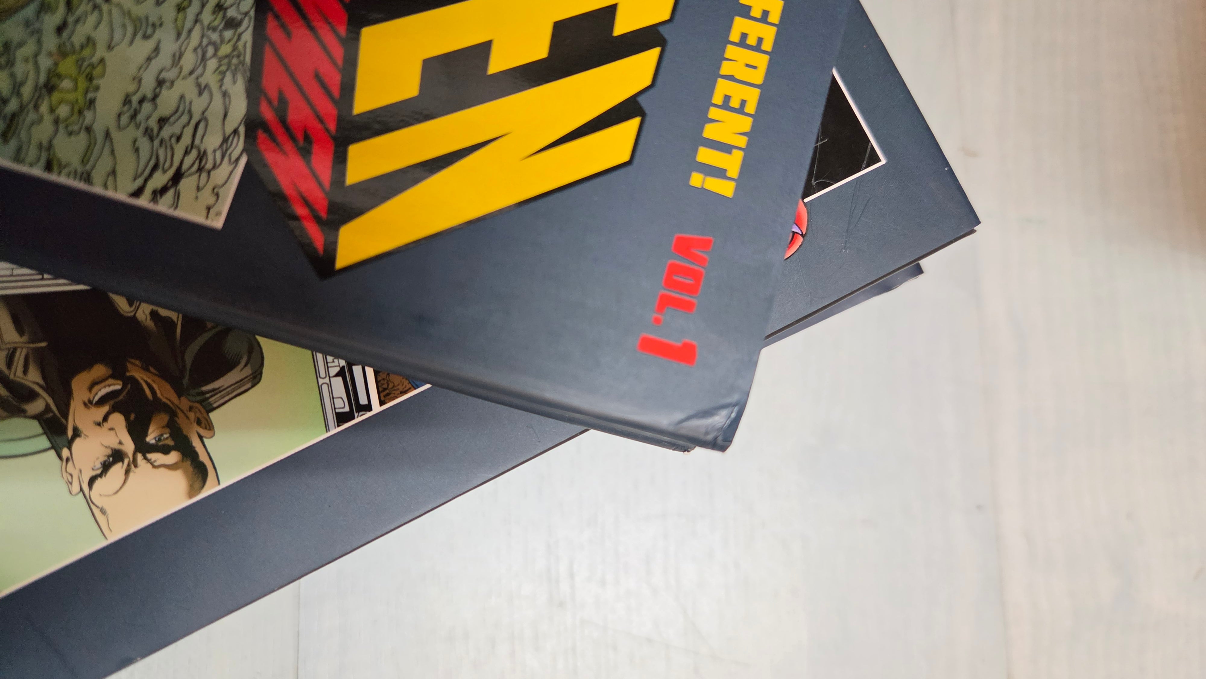 X-Men Elsewhen Hardcover Vol. 01 (Of 03) - DAMAGED | BD Cosmos