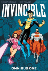 Invincible Omnibus Hardcover Vol 01 - DAMAGED | BD Cosmos