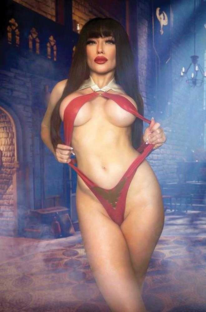 Vampirella [2026] #5 Dynamite H 1:10 Cosplay Virgin 08/26/2026 | BD Cosmos