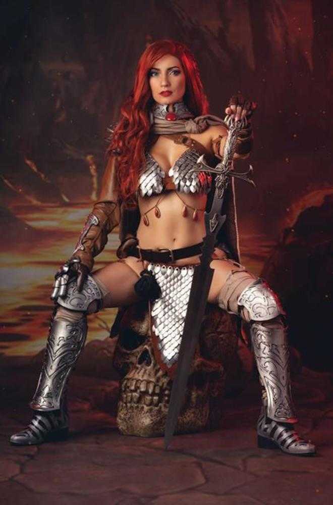 Vampirella vs Red Sonja Red City #1 Dynamite G 1:10 Cosplay Virgin 08/05/2026 | BD Cosmos