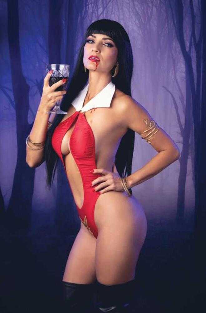 Vampirella vs Red Sonja Red City #1 Dynamite H 1:10 Cosplay Virgin 08/05/2026 | BD Cosmos