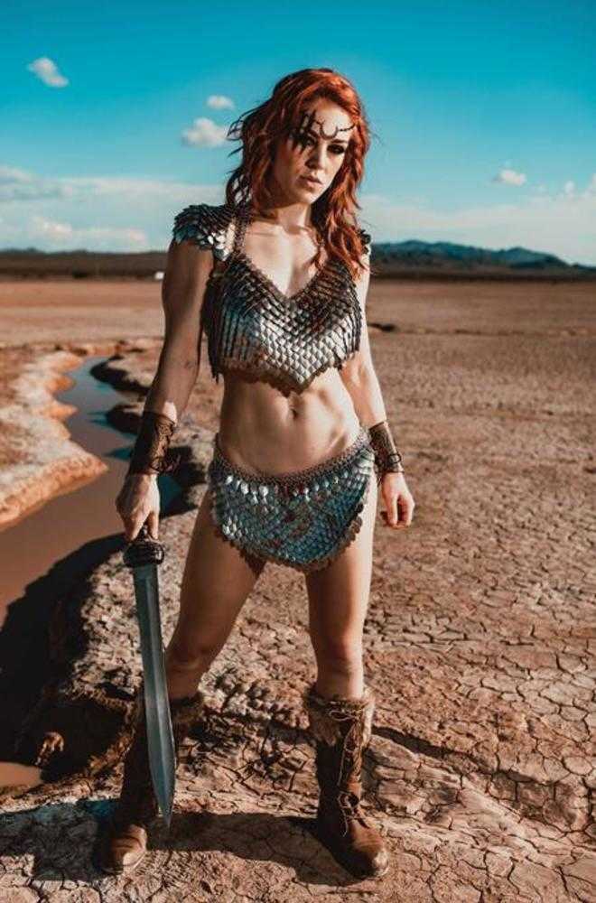Red Sonja She Devil With A Sword #8 DYNAMITE H 1:10 Cosplay Virgin 12/09/2026 | BD Cosmos