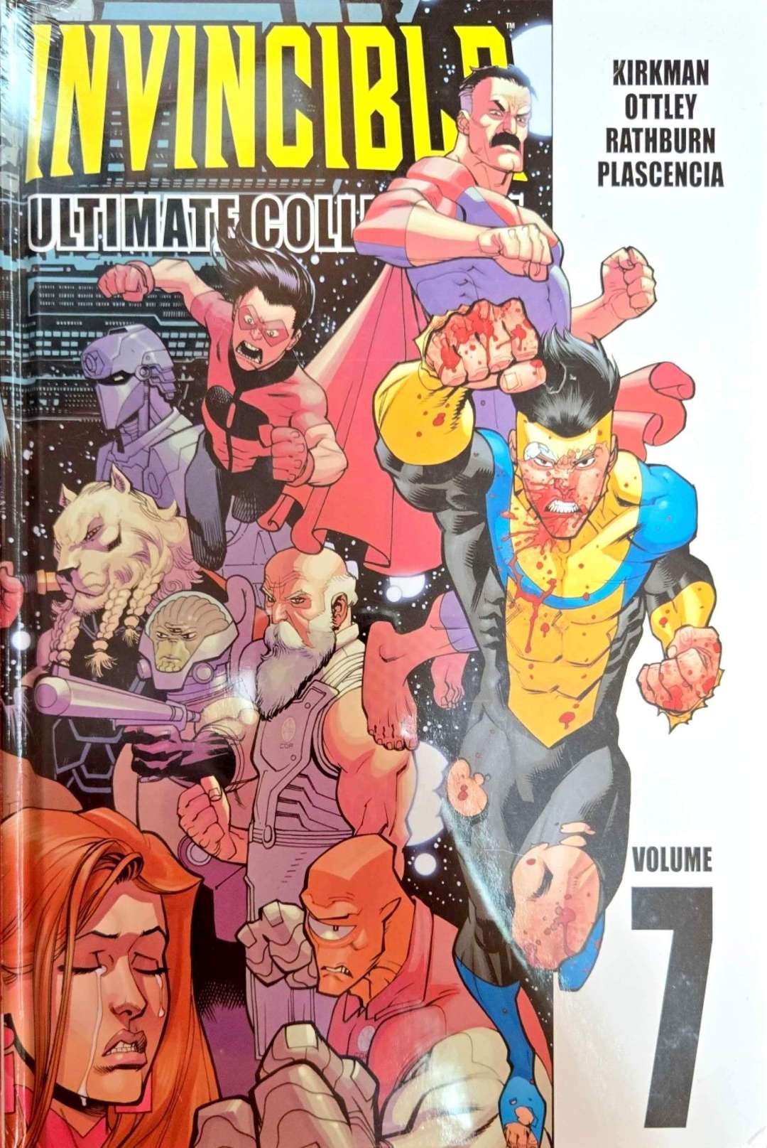 Invincible: The Ultimate Collection Volume 7 (DAMAGED) | BD Cosmos