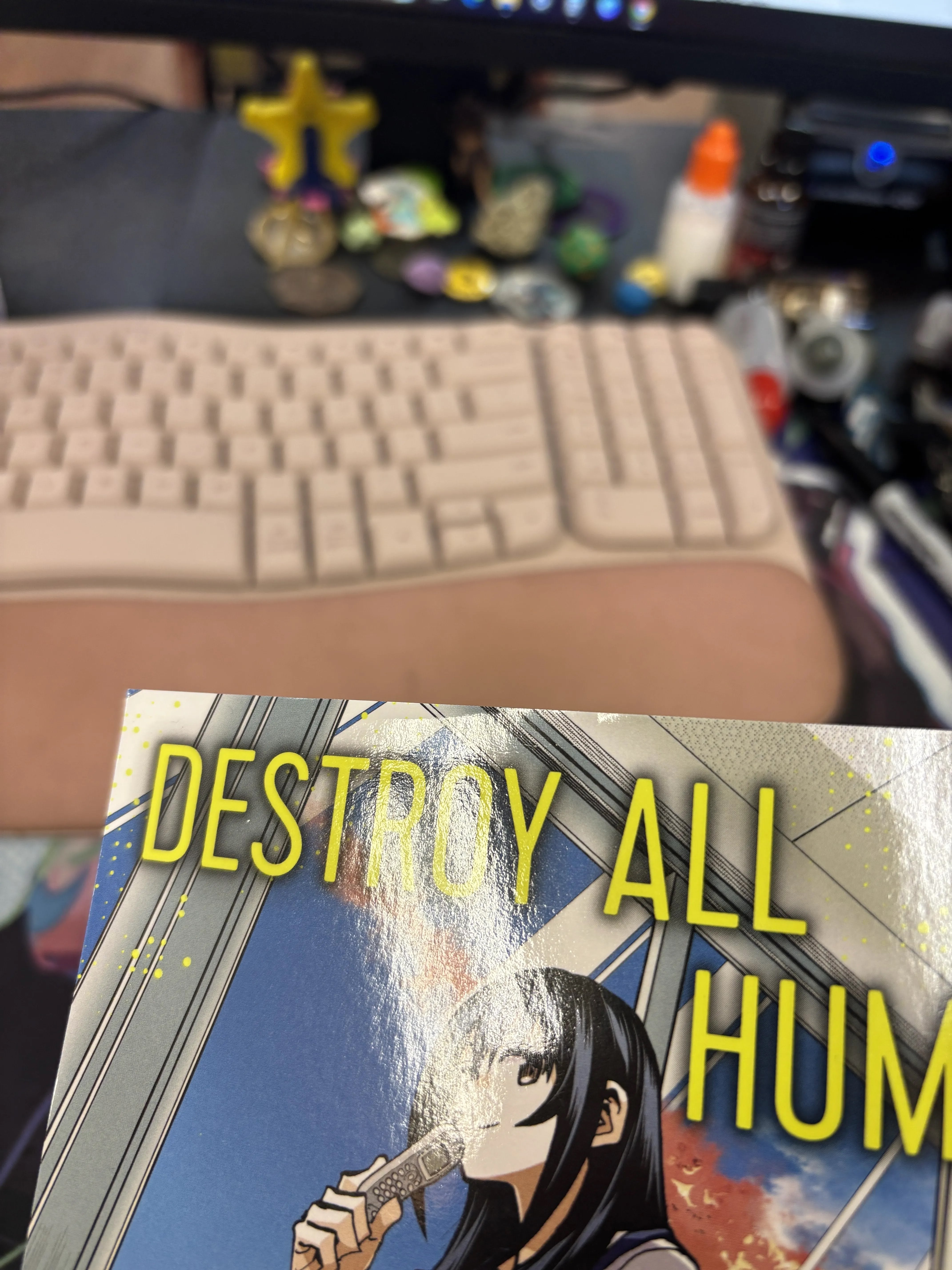 Destroy All Humans. MTG Manga, Vol. 1 - DAMAGED | BD Cosmos